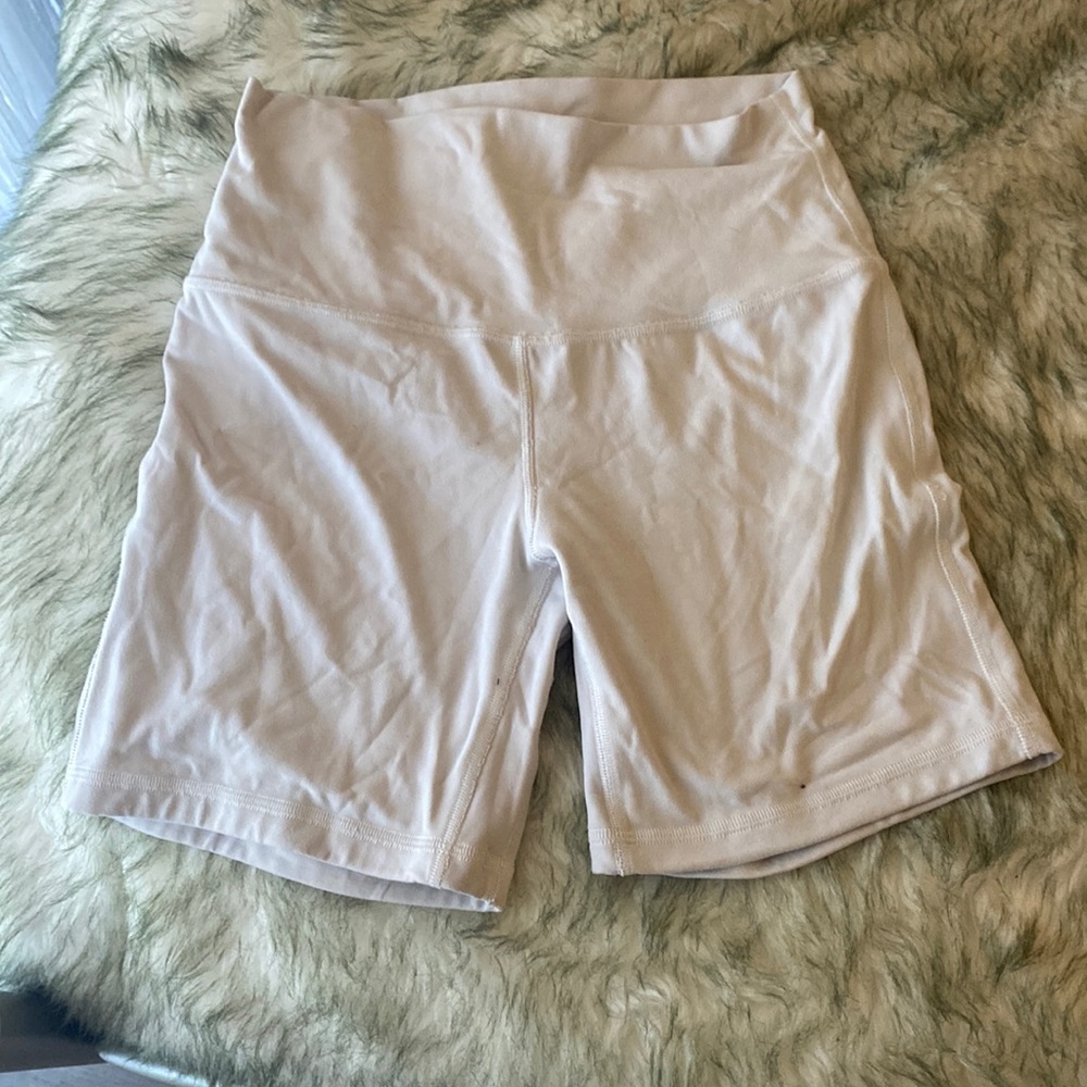 Lululemon align short